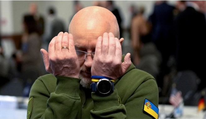 Tres viceministros de Defensa de Ucrania presentan su dimisión