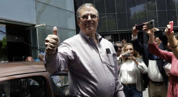 Ebrard, el cabo suelto del oficialismo mexicano tras la elección de la candidatura de Sheinbaum