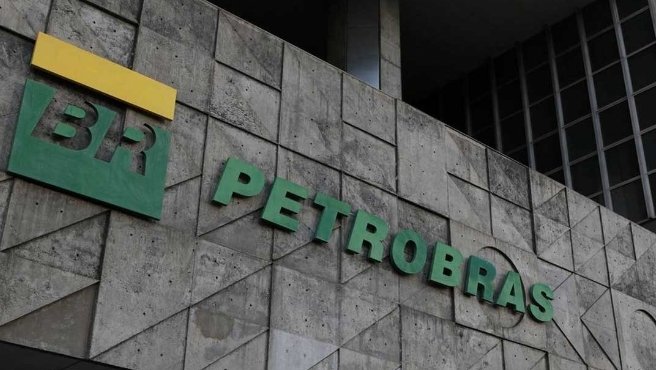 Petrobras aumentará su producción hasta 3,1 millones de barriles diarios con 11 nuevas plataformas