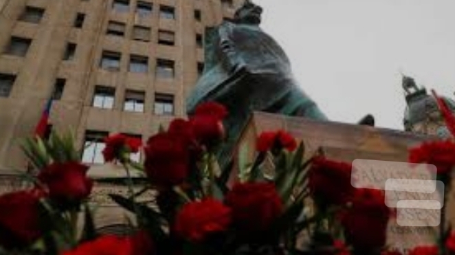 Isabel Allende : «La memoria es un paso para llegar a la verdad, pero hace falta justicia»