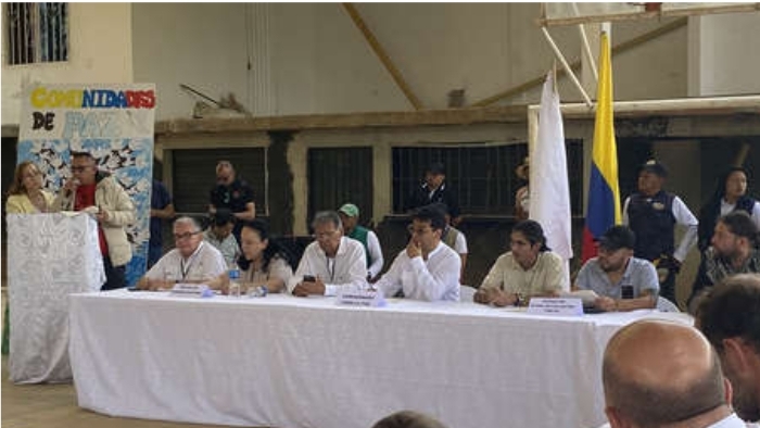 Gobierno de Colombia y disidencia de las FARC ponen la fecha para instalar la mesa de diálogo