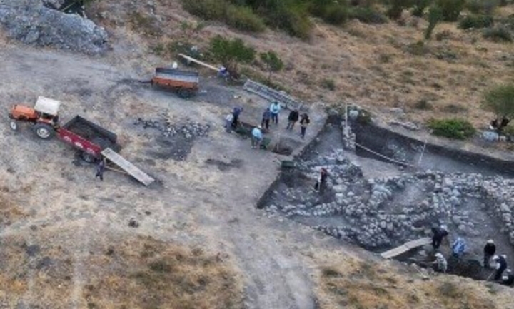 Arqueólogos descubren idioma que estuvo oculto durante siglo