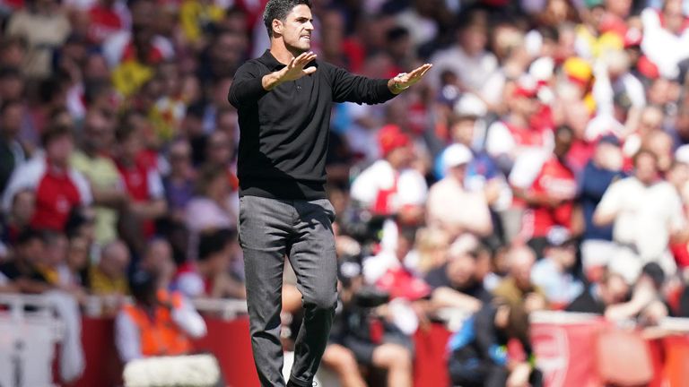 El Arsenal ‘ficha’ a un perro para reducir el estrés del vestuario