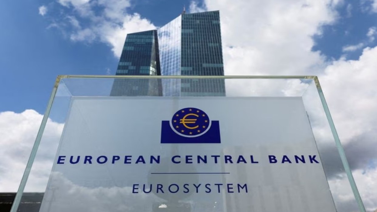 Banco Europeo eleva la tasa de interés a un nivel histórico golpeado por la alta inflación