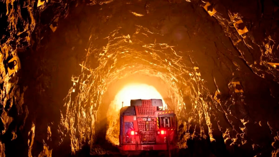 Incendio en una mina de carbón deja 16 muertos en el centro de China