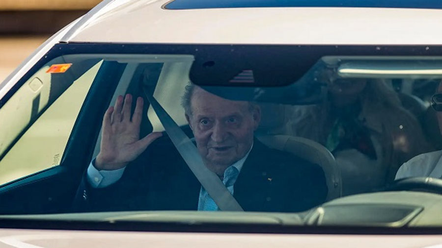 Juan Carlos I llega a España en su tercera visita al país este año
