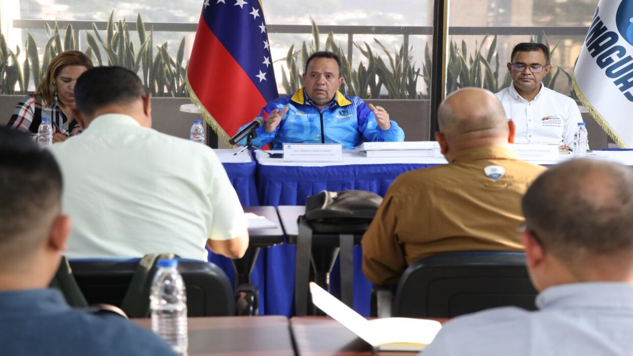 Ministro Marco Torres lideró encuentro con los presidentes de las hidrológicas del país
