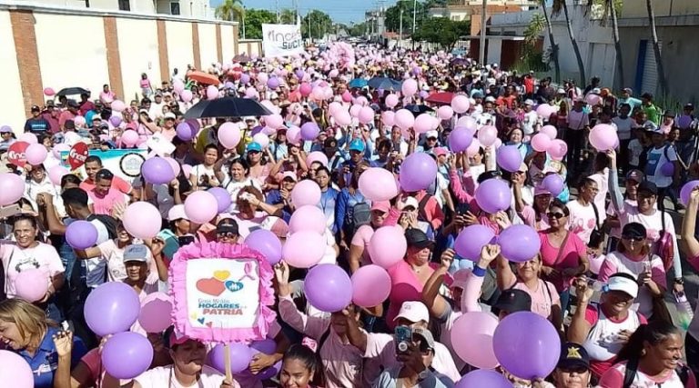 Presidente Maduro exalta conciencia femenina en lucha contra cáncer de mama