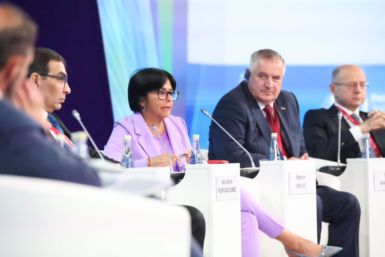 Rodríguez: Son 31 países en el mundo que están sancionados pero el objetivo geoestratégico son los países exportadores