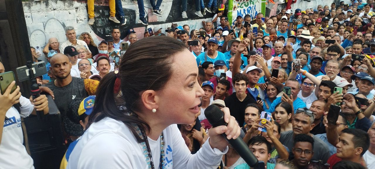Según encuestas María Corina Machado se perfila como la candidata opositora favorita en Venezuela ¿Lo crees viable?