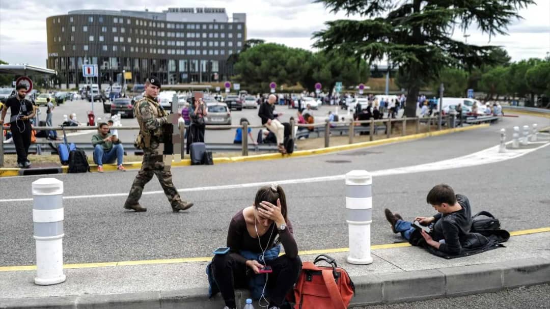 Evacuados de nuevo por amenazas de bomba varios aeropuertos de Francia