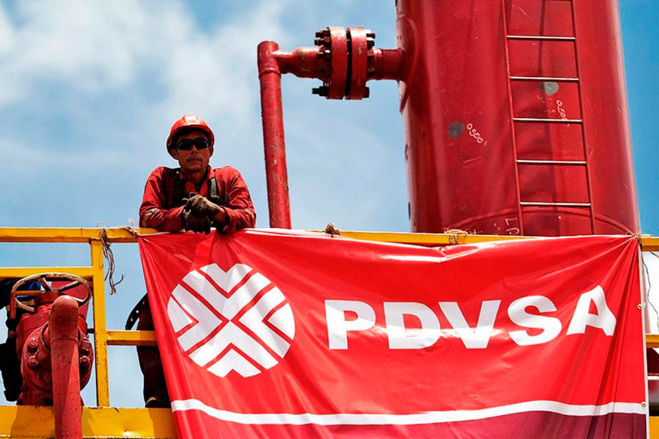 Levantamiento progresivo de las sanciones a la industria petrolera favorecerá a Venezuela