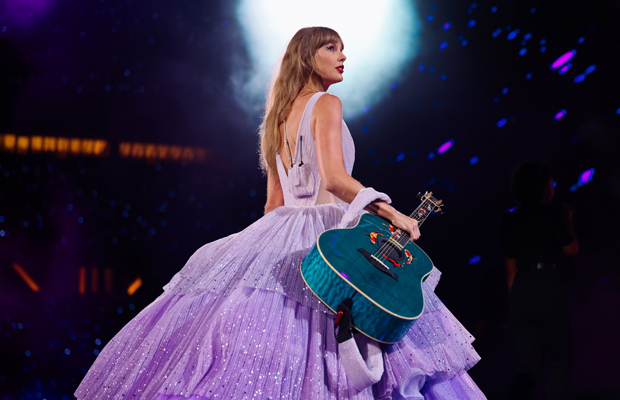 “Taylor Swift: The Eras Tour” continúa liderando la taquilla norteamericana