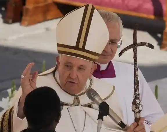Papa Francisco ordena reabrir caso contra Marko Rupnik