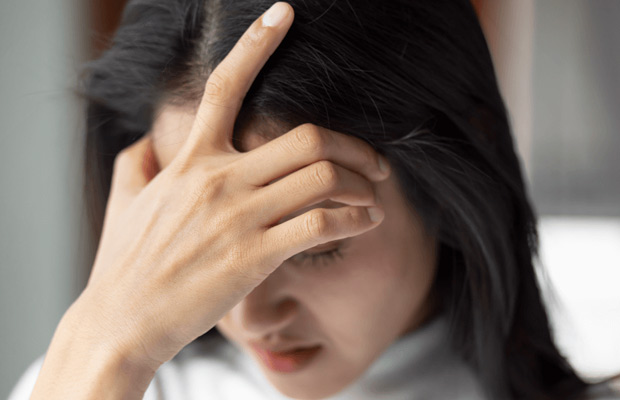 Estudio: Pacientes con migraña crónica podrían perder hasta 20 años de vida