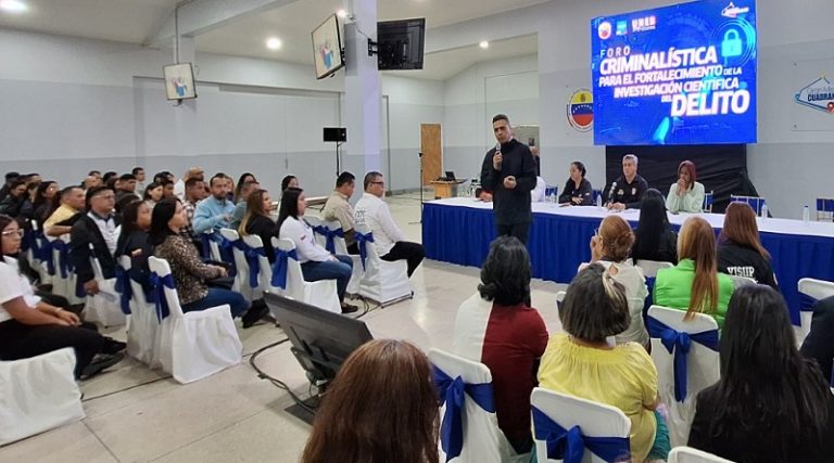 Más de mil funcionarios participan en Foro de Criminalística en el Delito