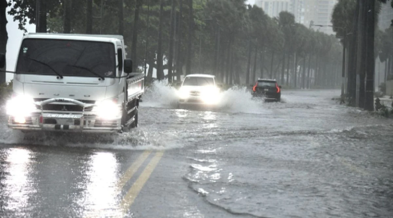 Colocan tres provincias en alerta por vaguada en República Dominicana
