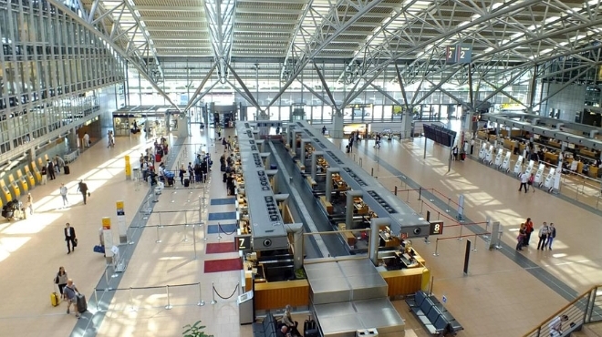 El aeropuerto de Hamburgo reinicia las operaciones tras la amenaza de atentado en un vuelo