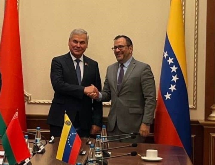 Canciller dialogó con presidente de la Asamblea Nacional bielorrusa