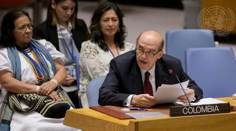 Gobierno de Colombia dice que Justicia de Paz “se está descarrilando”