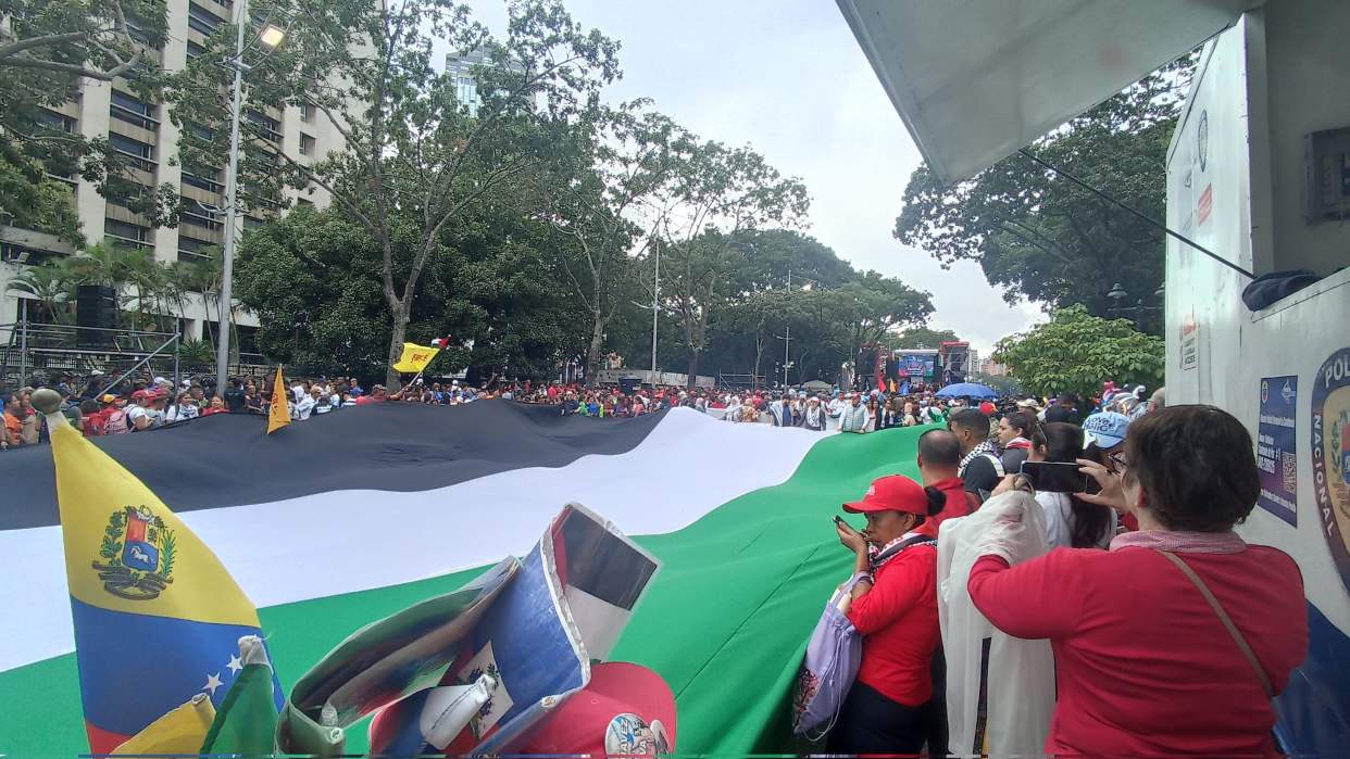 Caraqueños se movilizan masivamente por las calles para la Gran Marcha de Apoyo a Palestina