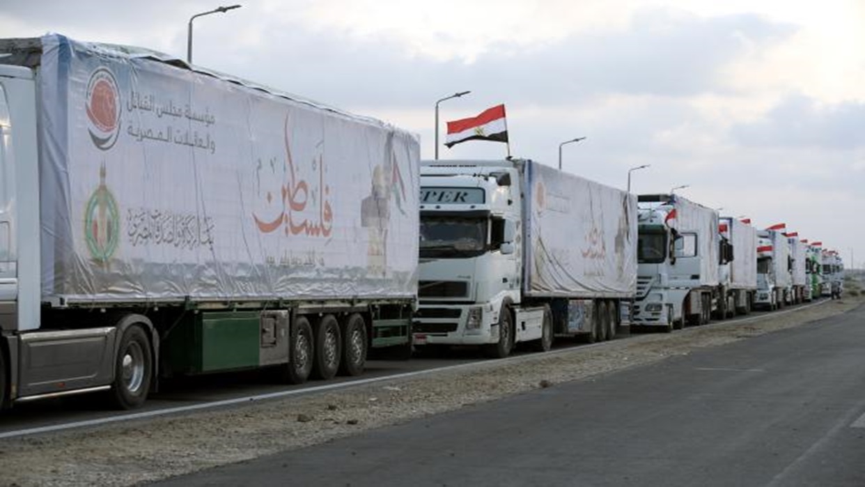 Entra en Gaza desde Egipto el primer equipo médico extranjero y un convoy de diez camiones