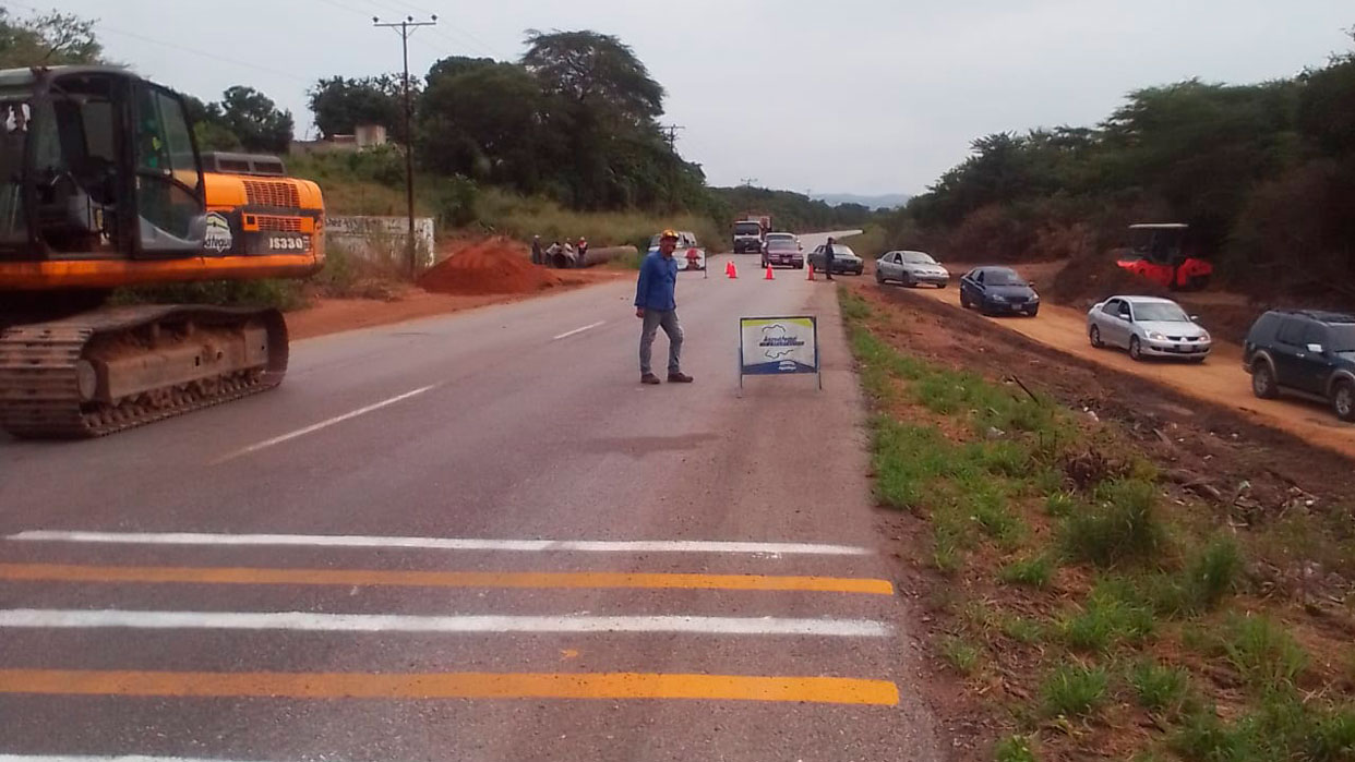 Cerrada vía que comunica a Anzoátegui y Caracas