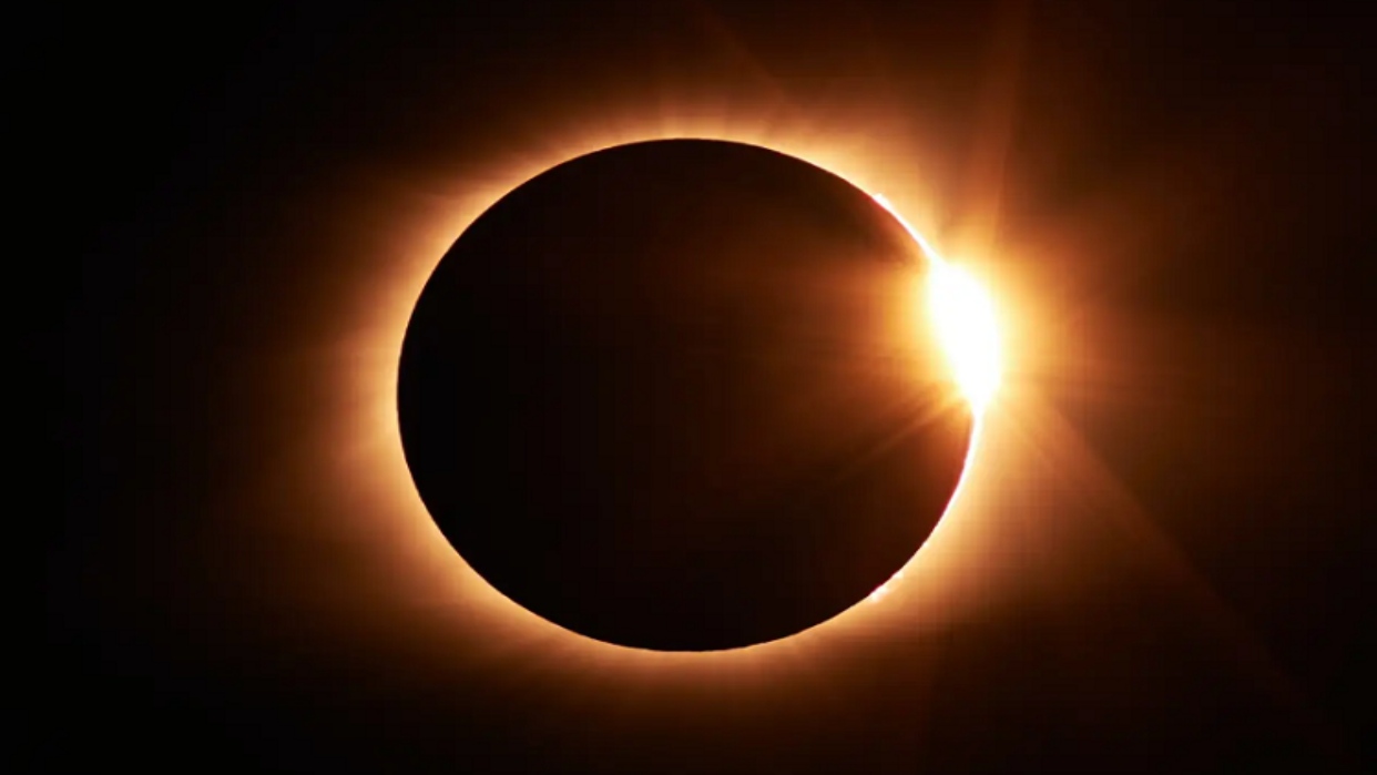 Mañana se producirá el último eclipse lunar de 2023