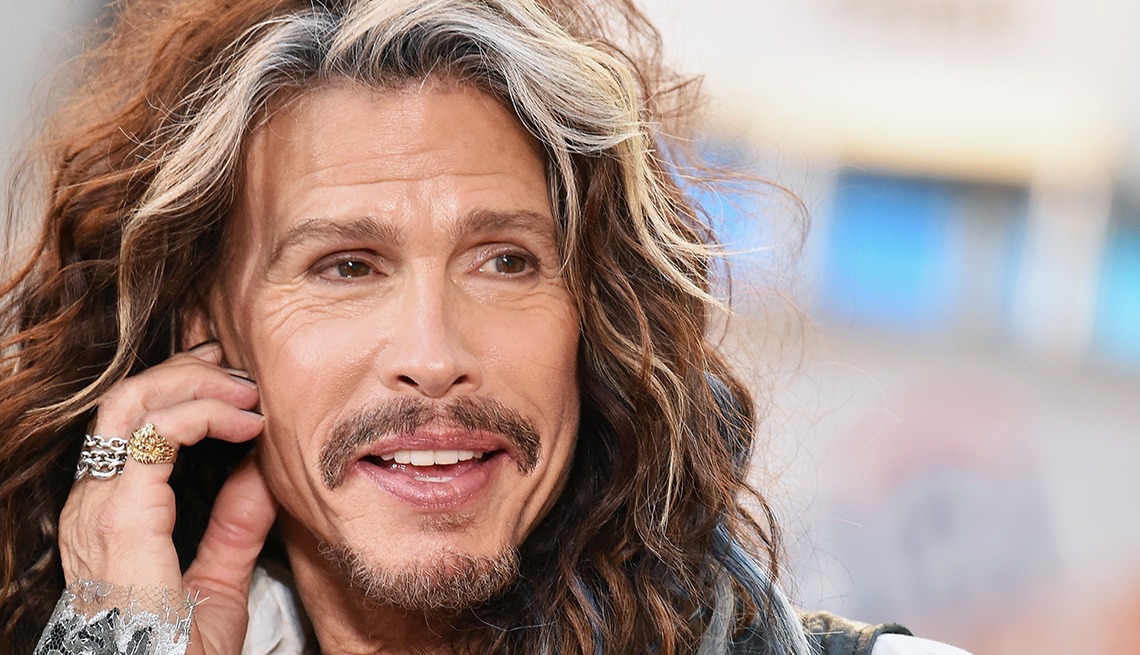 Steven Tyler enfrenta nueva acusación por agredir sexualmente a una menor