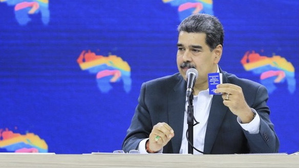 Presidente Maduro: ExxonMobil le paga a la «ultraderecha para debilitar» el referendo