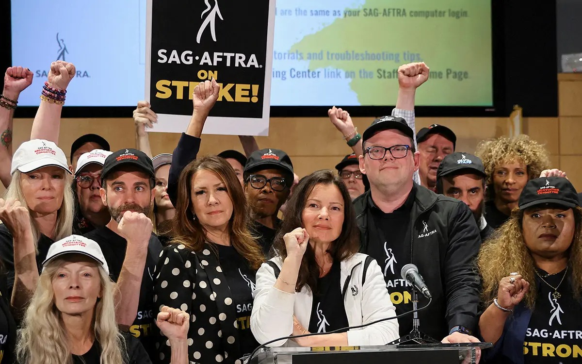Sindicato de actores llega a un acuerdo tentativo con los principales estudios de cine y televisión de Hollywood