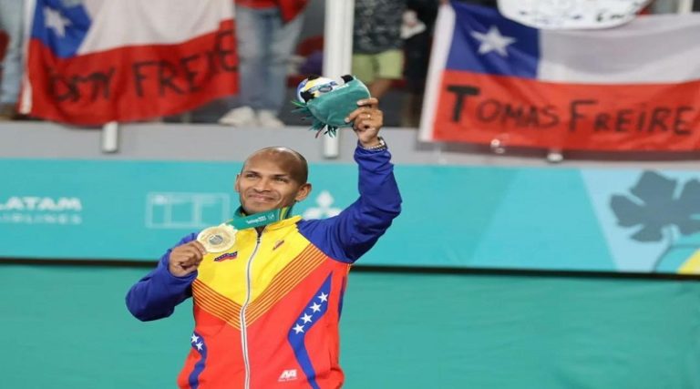 Karateca Andrés Madera conquistó el oro en los Panamericanos Santiago 2023
