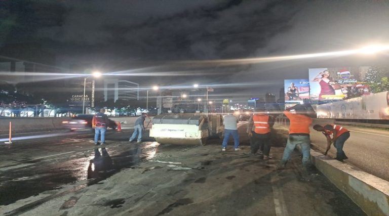 Finalizan trabajos de mantenimiento en la autopista Gran Cacique Guaicaipuro
