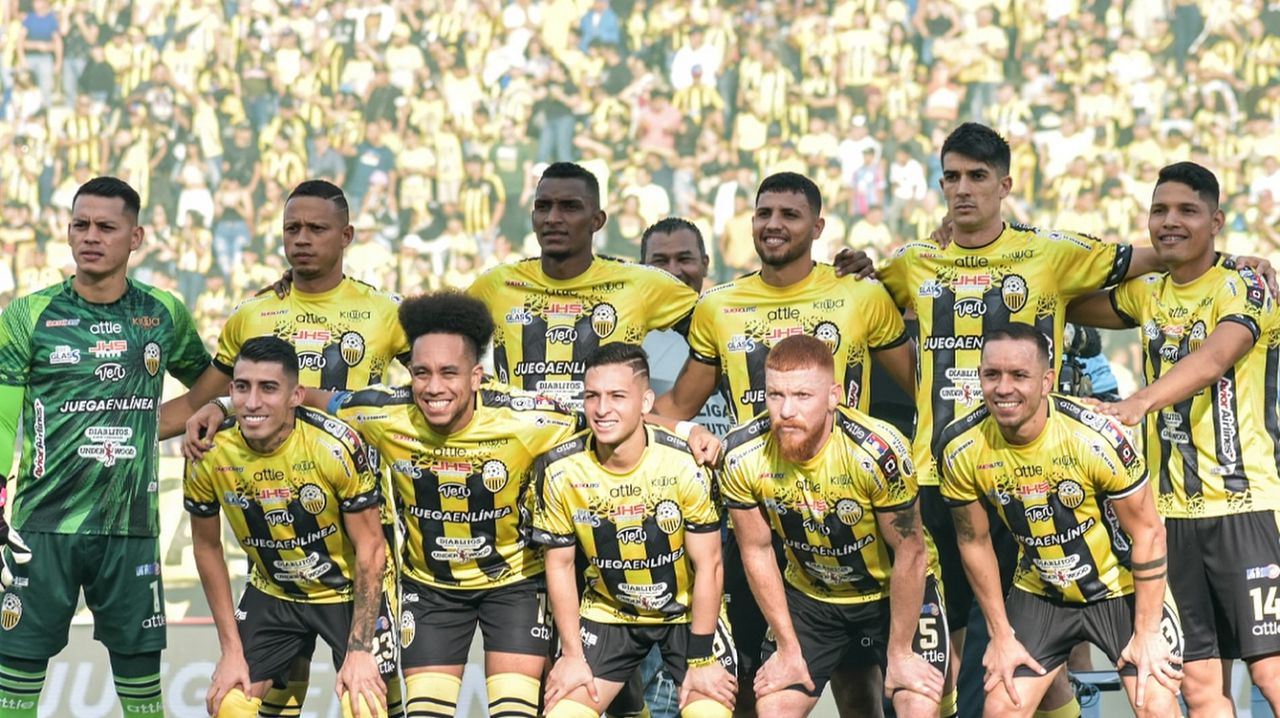 ¡Campeones e invictos! El Dvo Táchira logró su décima estrella y con 29 partidos invictos (+ Detalles)