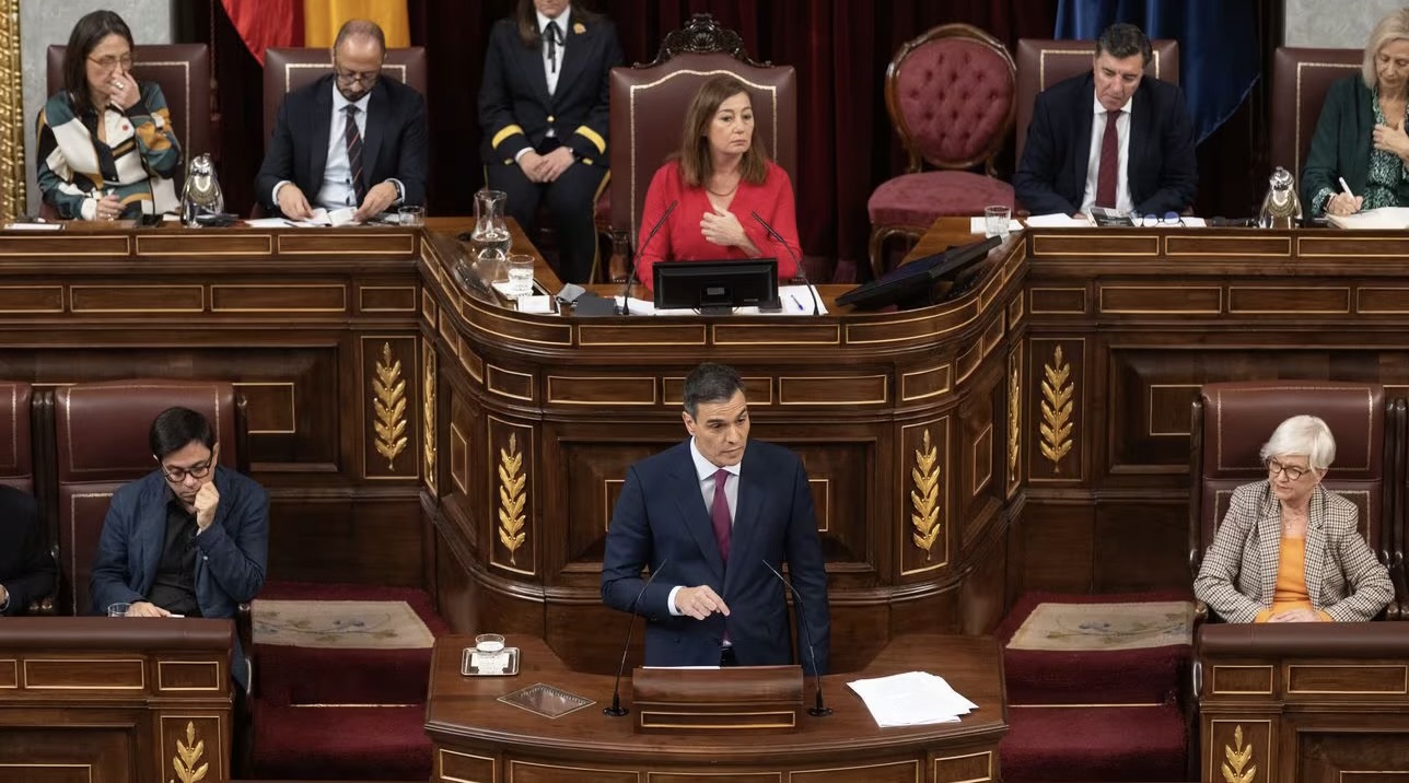 Pedro Sánchez anuncia el transporte público gratuito: quiénes son los beneficiados