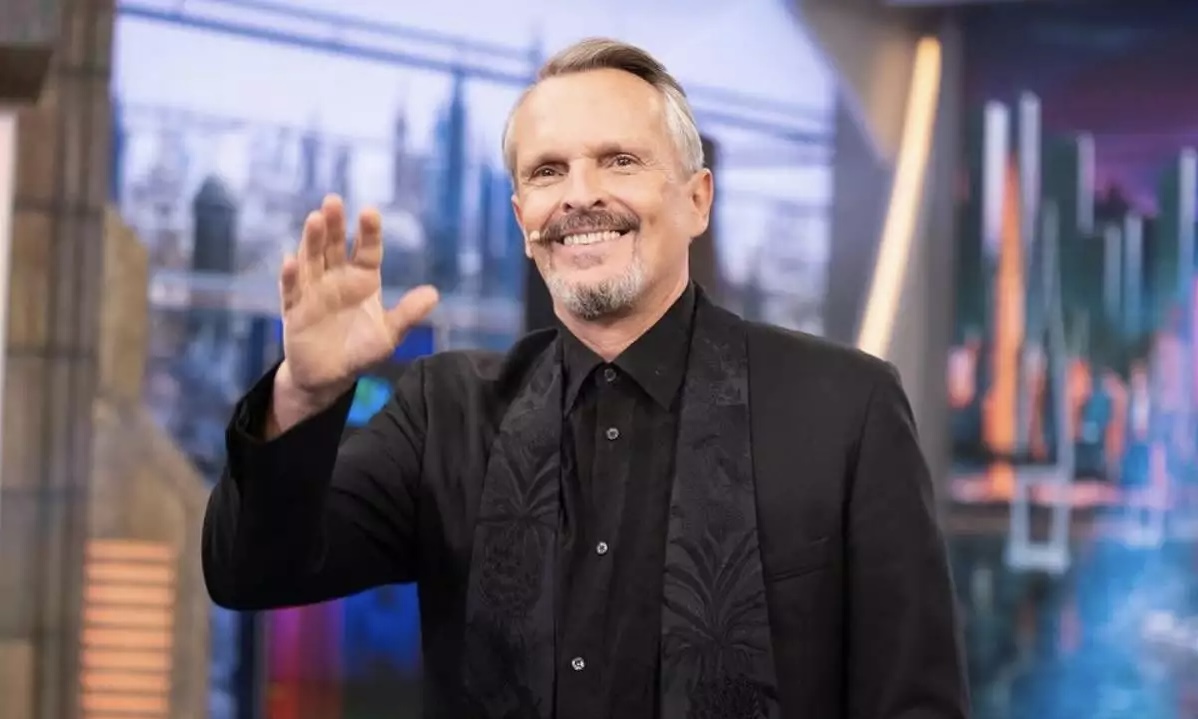 Miguel Bosé es hospitalizado para cirugía de columna vertebral