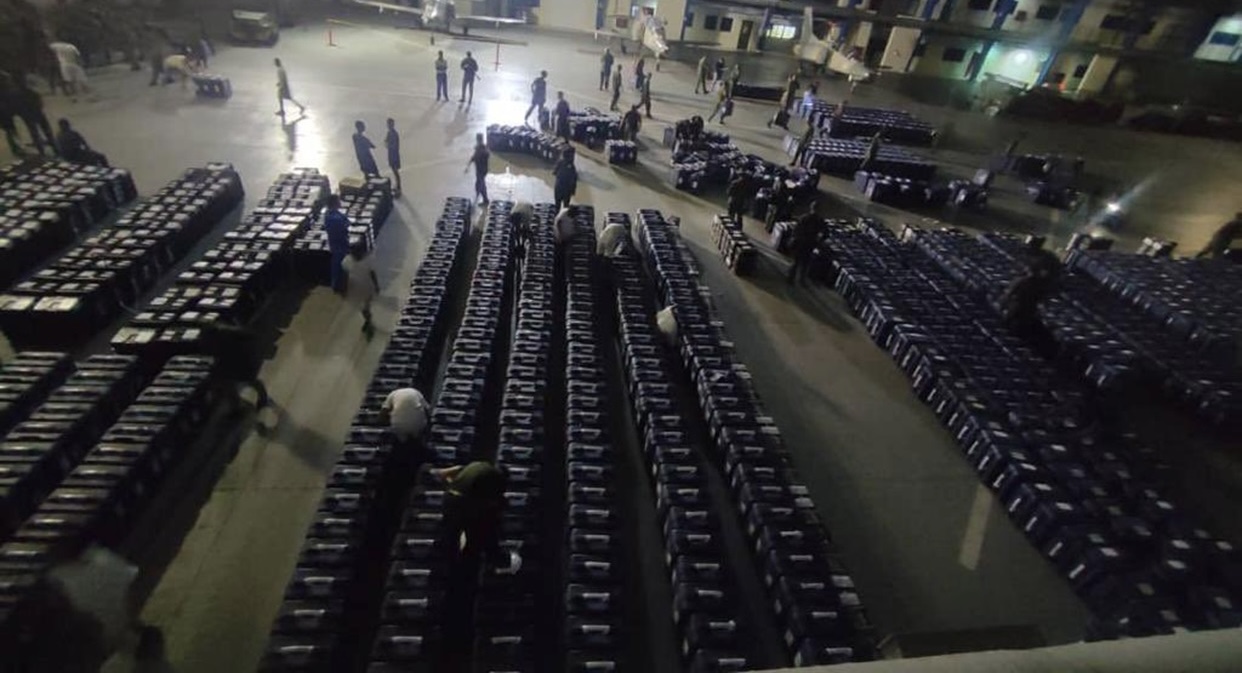 Comenzó el despliegue de material electoral para el referéndum sobre el Esequibo