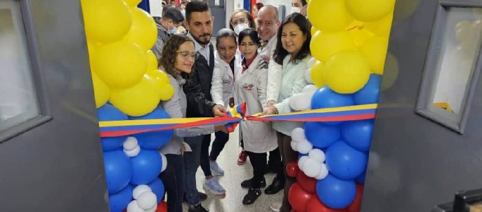 Reinauguran área de hospitalización del hospital Rízquez de Caracas