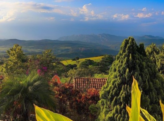 Alí Padrón invita a promocionar bondades y diversidades del país