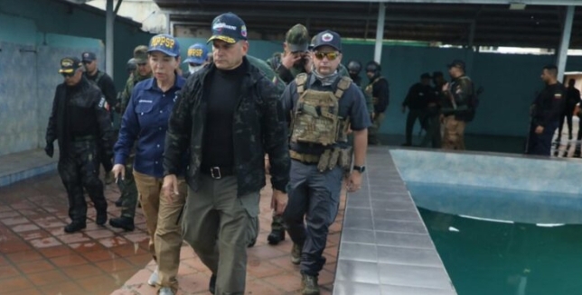 Remigio Ceballos inspeccionó el interior de la cárcel de Vista Hermosa: «Dimos un duro golpe contra los aparatos criminales ¡Se acabó!» (+ Video)