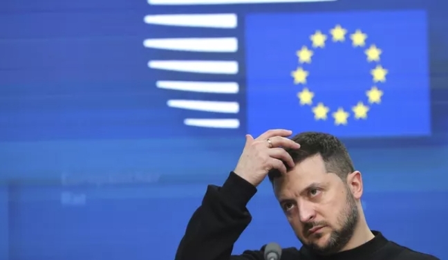 La UE admite que no alcanzará la meta de suministrar a Ucrania un millón de municiones a tiempo