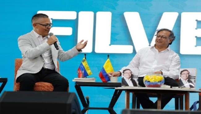 Jefe de Estado colombiano presenta su libro “Una vida, muchas vidas” en la Filven