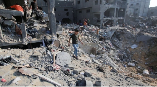 Ataque israelí contra escuela deja unos 200 fallecidos en Gaza