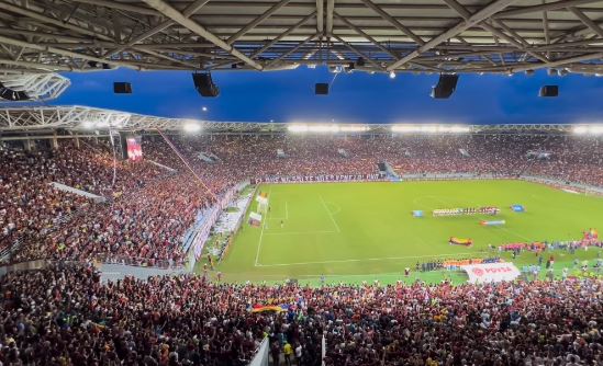 Todo un país en una sola voz | Así se cantó el Himno Nacional en Maturín antes del encuentro de la Vinotinto (+ Video)