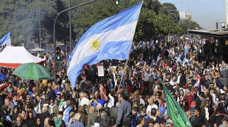 Realizan en Argentina movilizaciones en defensa de los derechos humanos