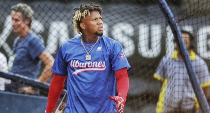 Acuña Jr. calienta motores para unirse a Los Tiburones de La Guaira