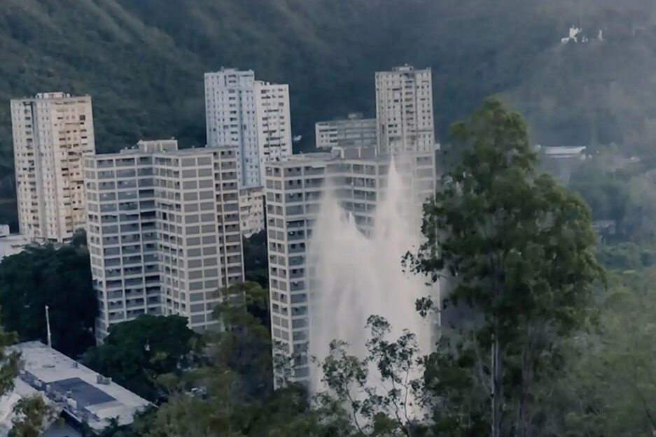 Se registró una fuerte inundación en Caricuao por la ruptura de una tubería (+ Video)