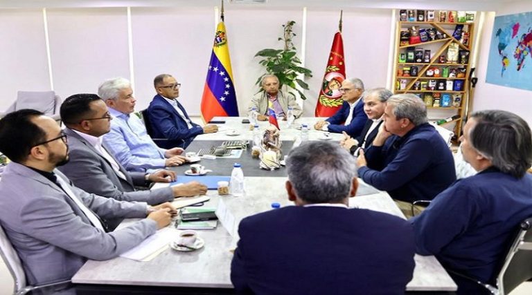 Gobierno nacional traza ruta para certificación como país libre de fiebre aftosa