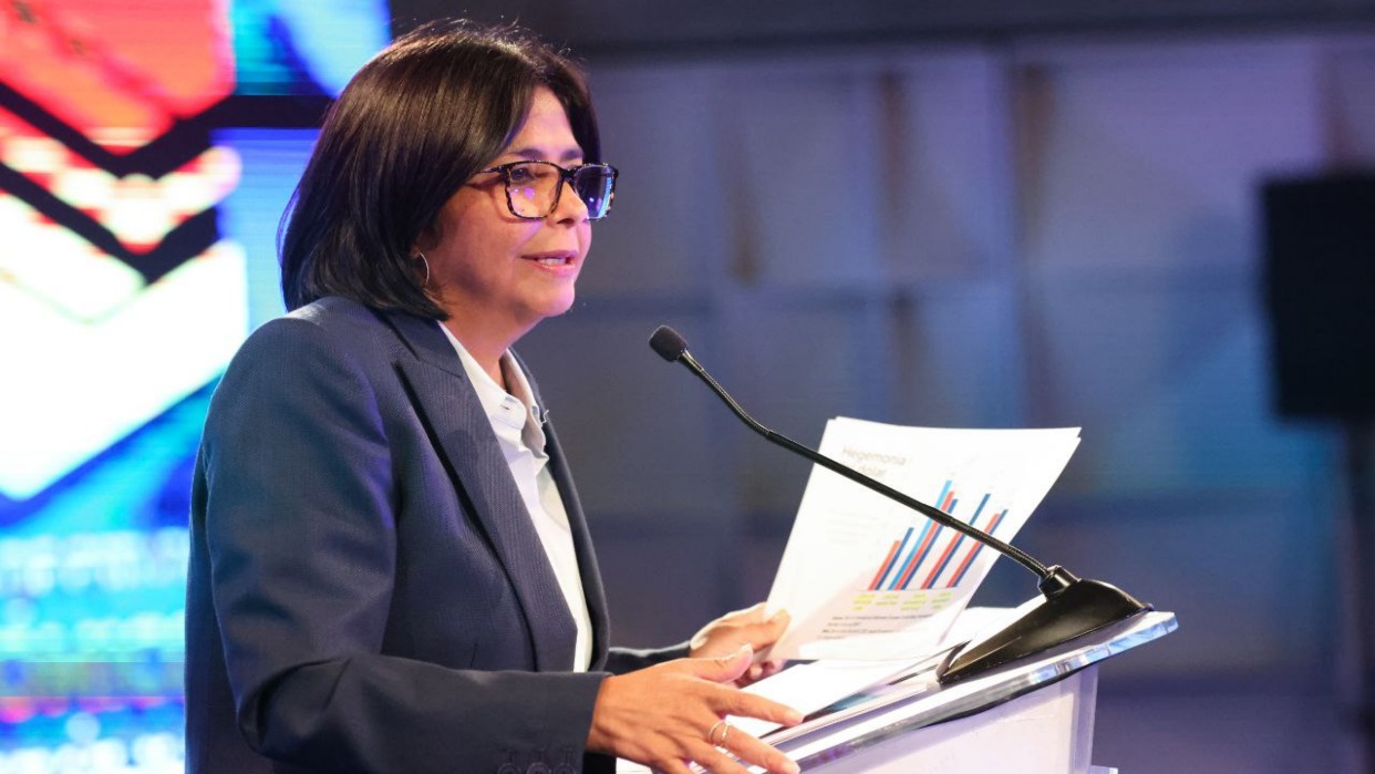 Vicepresidenta Delcy Rodríguez llegó a La Haya para participar en audiencia de la CIJ sobre el Esequibo