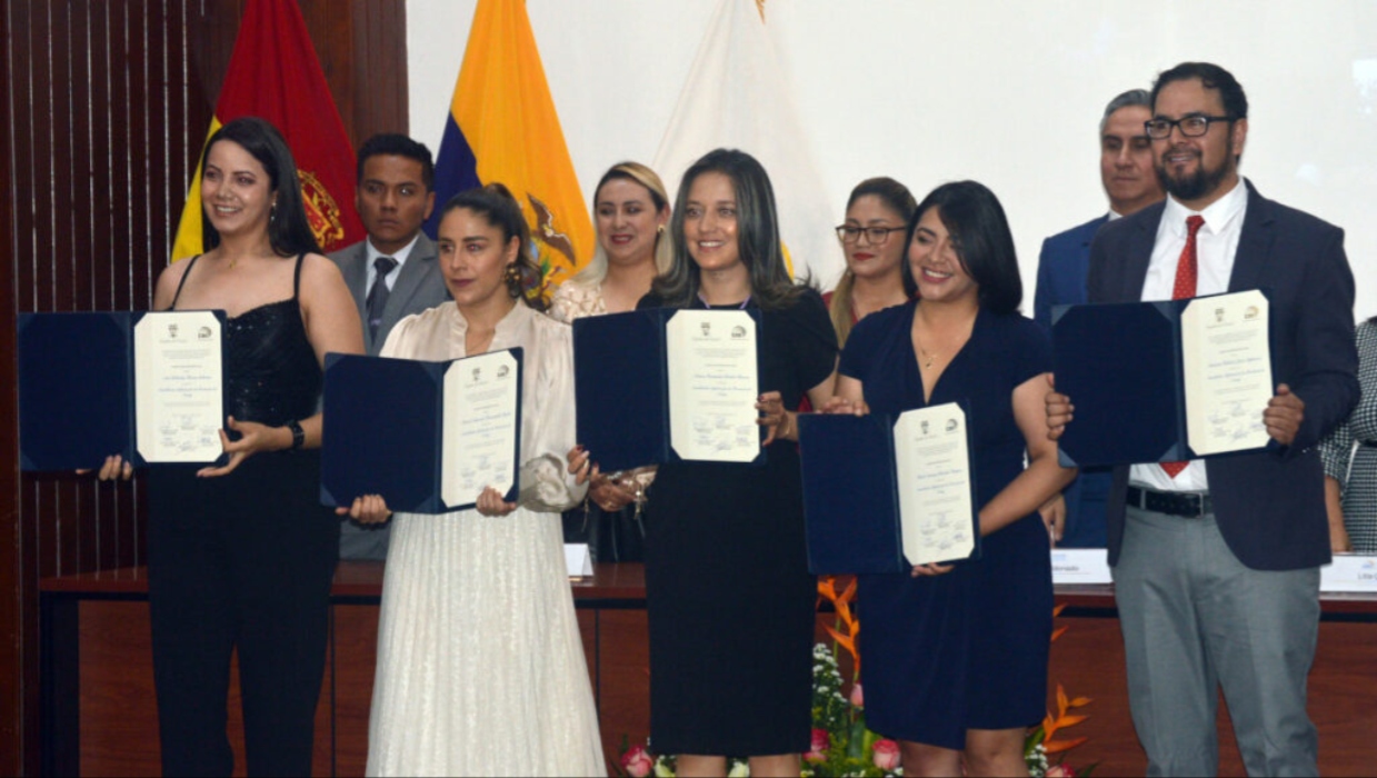 Ecuador: Congresistas electos recibieron credenciales previo a posesión de la Asamblea Nacional